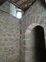 Chateau de Queribus, Donjon, Salle du pilier (02)